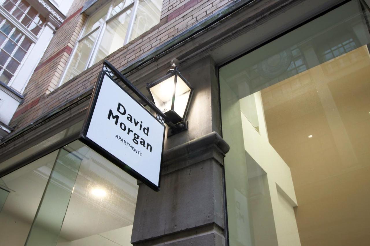 No 2 Under The Clock By Ssw - 2Br, Right In The City Centre, Sleeps 6 Cardiff Exterior photo